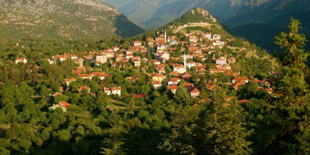 Betondan, kalabalıktan uzak; taşa, doğallığa yakın! Buranın tarihi turist çekiyor: Yerli yabancı herkesin ilgisi artıyor! 6